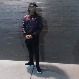 Meet your Posher, Robert